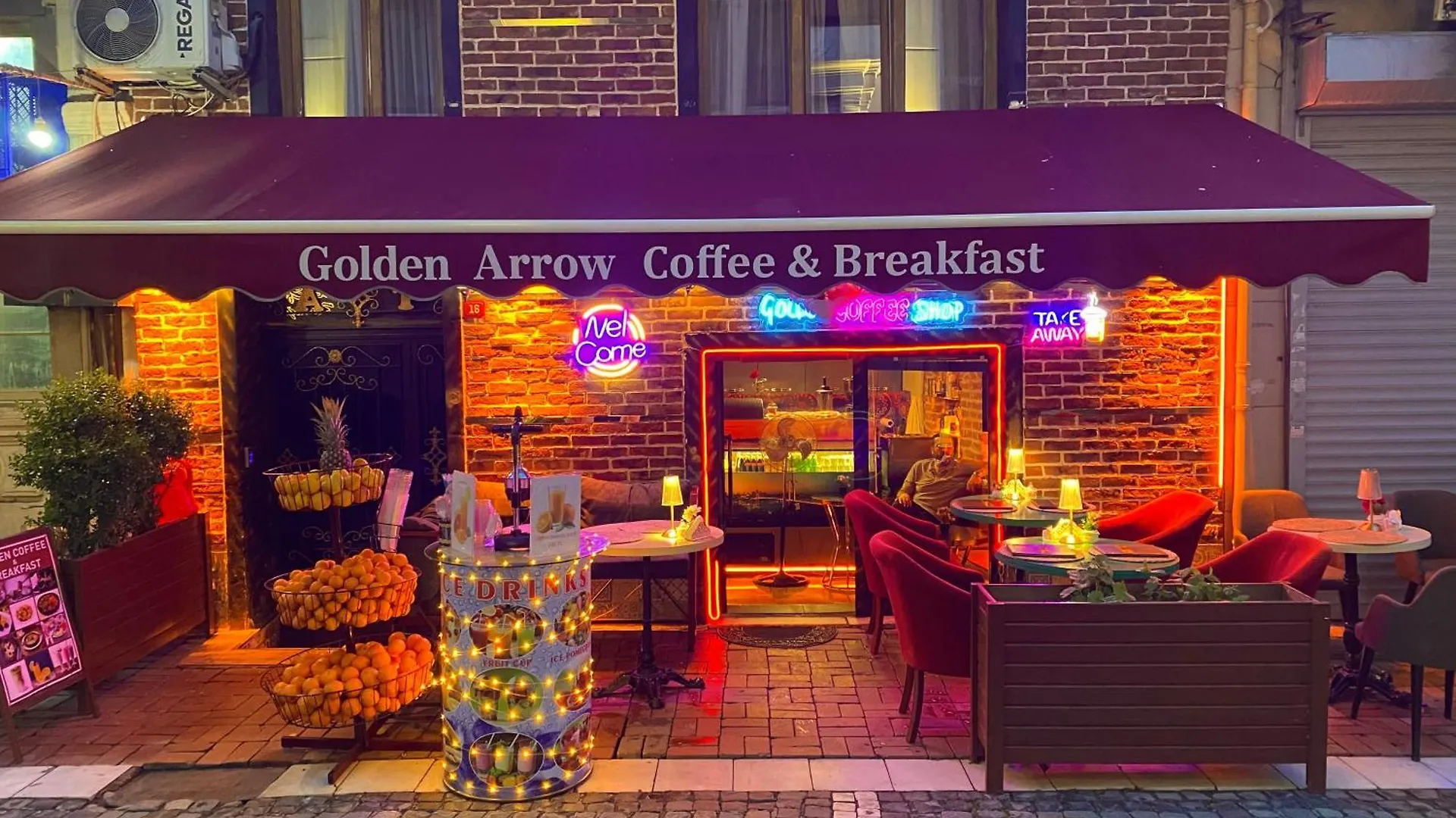 Golden Arrow Old City Hotel location